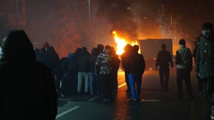 Жителю Шымкента ограничили свободу на год за призывы к насилию во время январских событий
