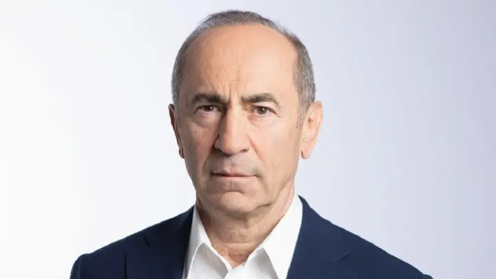 Экс-президента Армении Роберта Кочаряна доставили в антикоррупционный комитет