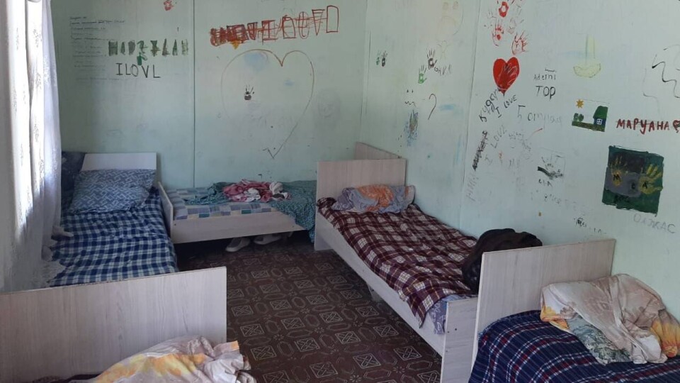 Директора лагеря "Байтерек" в Конаеве уличили в распитии спиртных напитков на работе