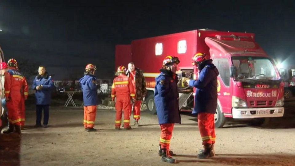 При взрыве на угольной шахте в Китае погибли 11 человек