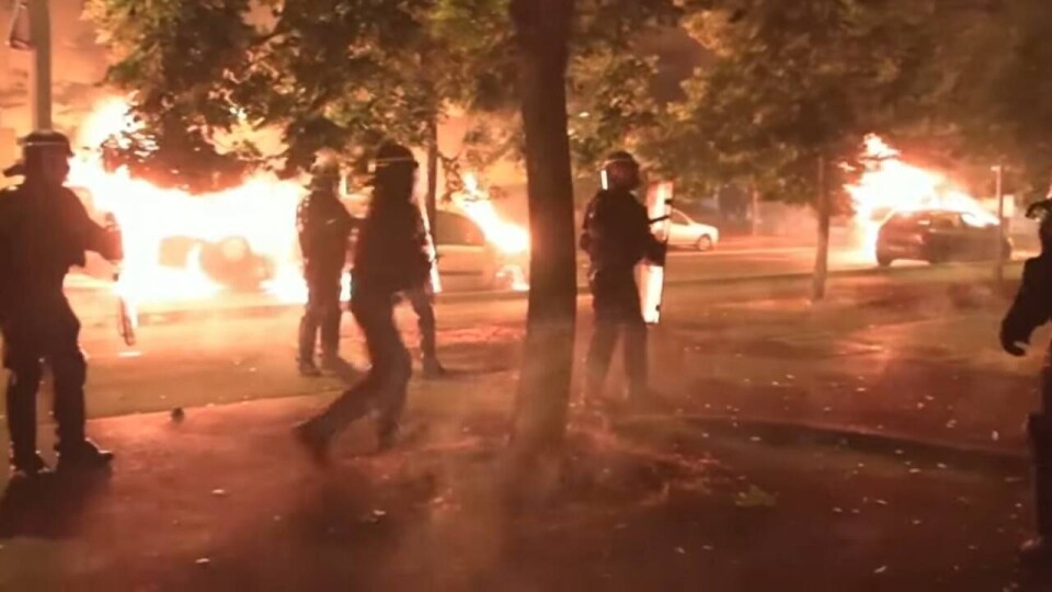 "Месть за Наэля". Во Франции на протестах, вызванных убийством подростка, задержали 400 человек