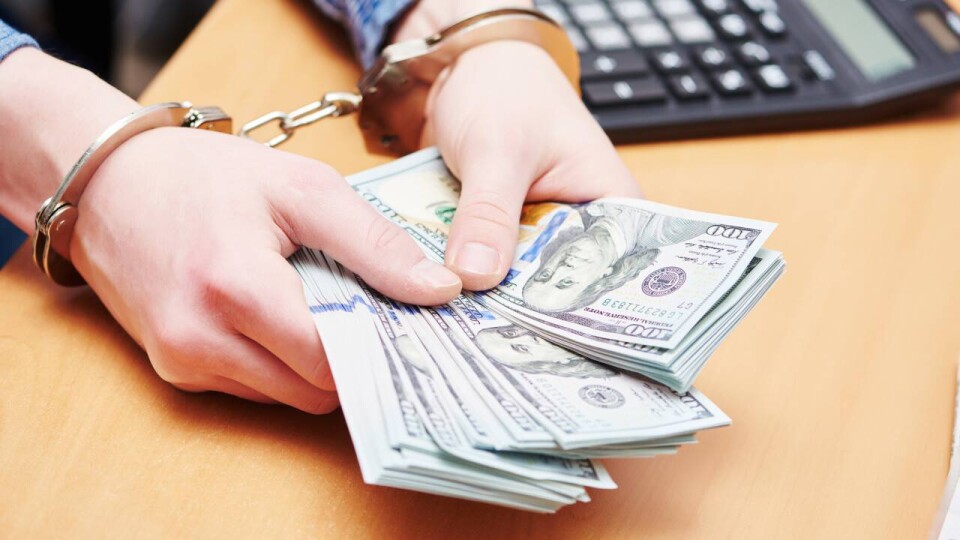 Мошенники вымогали у состоятельного астанчанина мнимый долг в размере 120 тысяч долларов