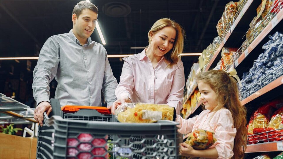 Впервые за полтора года цены на социально значимые продукты снизились в Казахстане