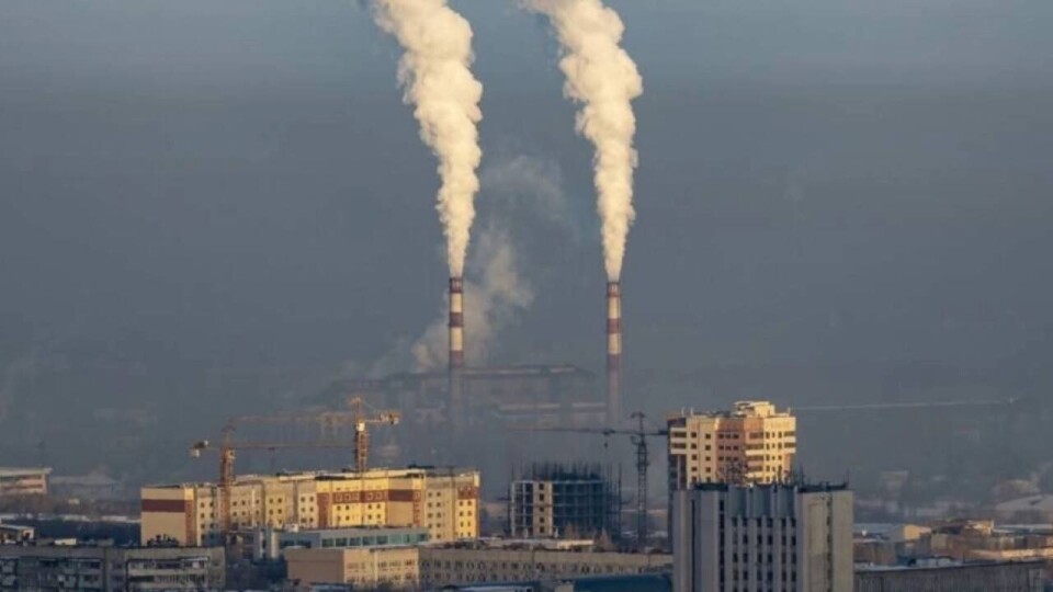 Каждый второй алматинец бьёт тревогу: опрос показал угрозу здоровью из-за смога