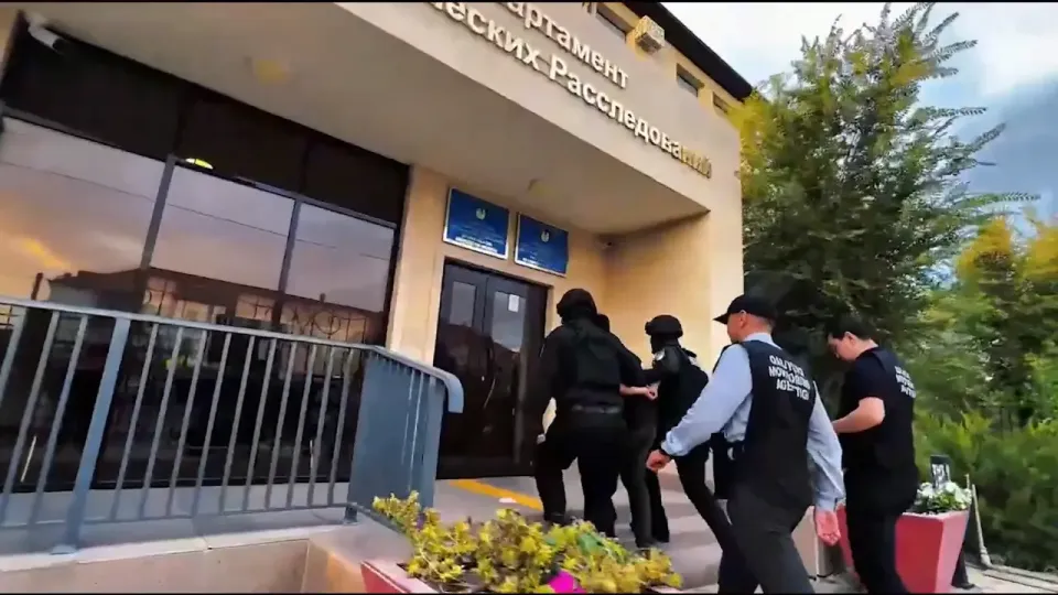 Кадр видео