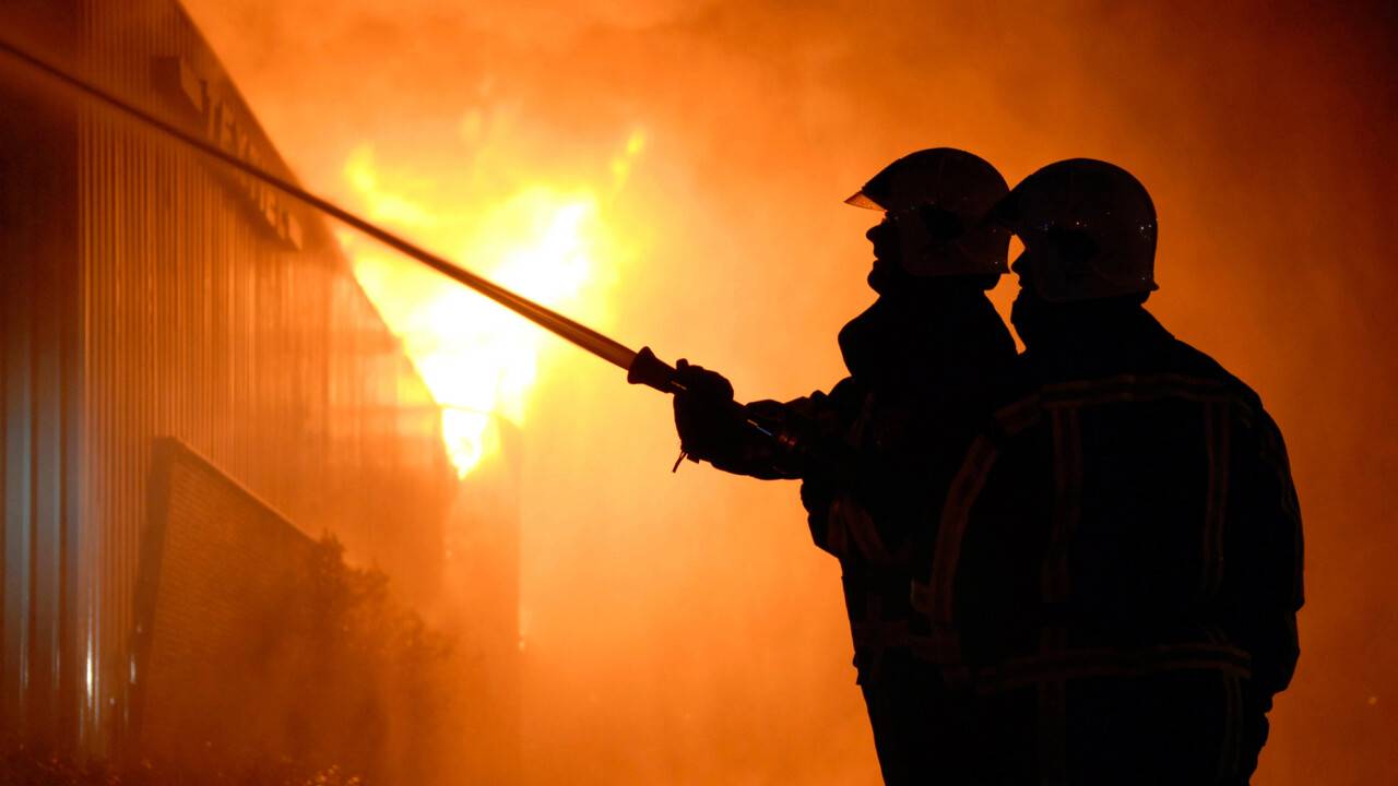 "Выпрыгивали из окон". Число погибших в турецком отеле увеличилось до 76, задержаны 9 человек