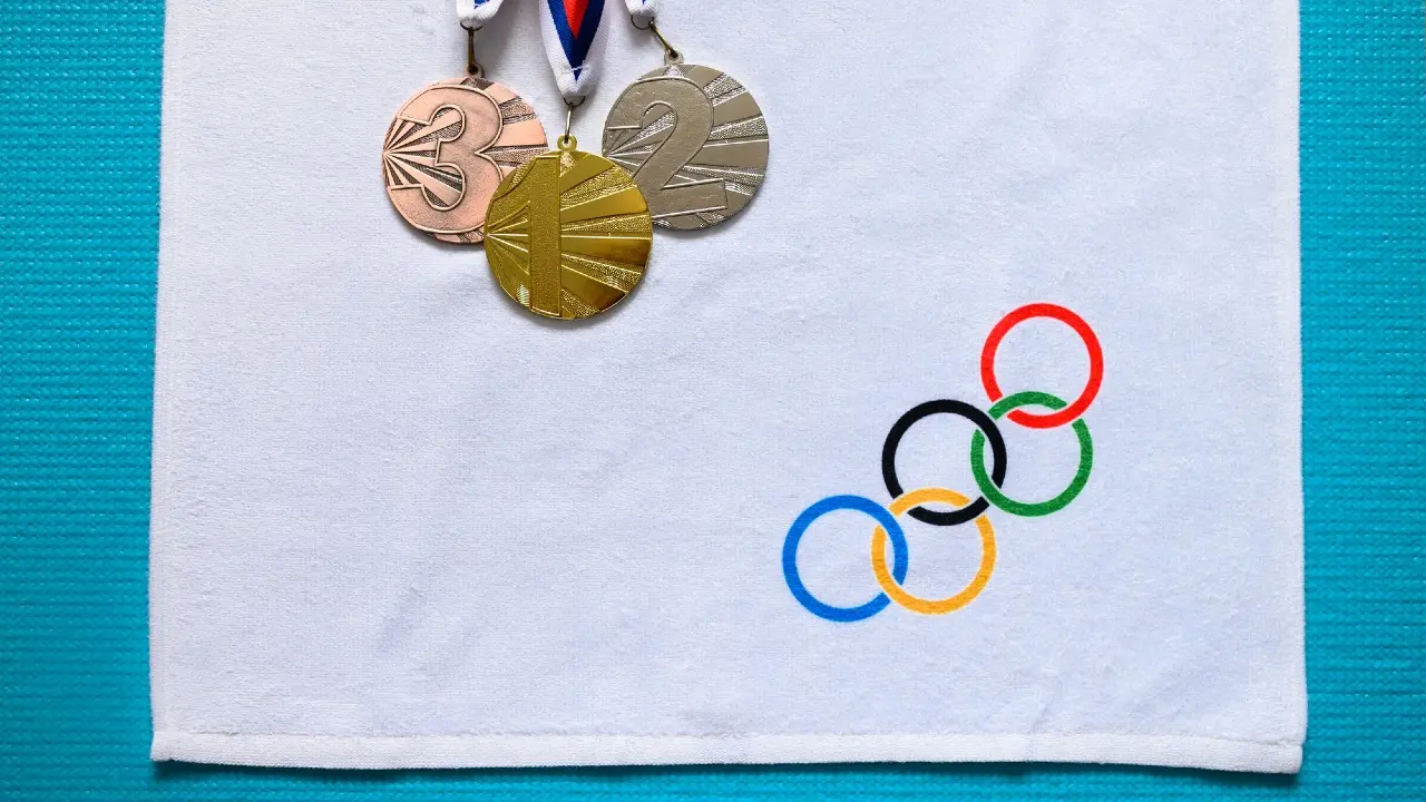 В общем зачёте Олимпиады победила страна, которая не выплачивает призовые за медали