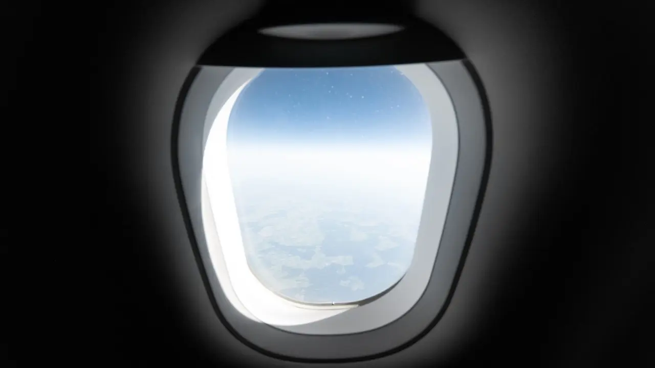 "Боюсь летать до сих пор". Выжившие в крушении самолёта Bek Air выступили в суде