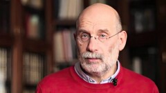 Суд Москвы заочно арестовал писателя Бориса Акунина