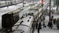 ЧП на железной дороге в Карагандинской области: Пассажиров задержанных поездов пересадили в автобусы