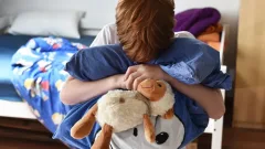 Группа подростков развращала 9-летнего мальчика в Алматы. Полиция ведёт расследование