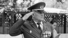 Токаев наградил орденом учителя, который утонул, спасая ребёнка