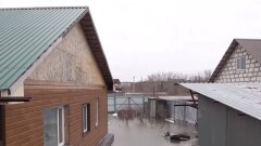 Пострадавшие от паводков жители посёлка в СКО отказываются возвращаться в свои дома