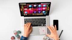 Незаконную деятельность онлайн-казино 1Win расследуют в Казахстане