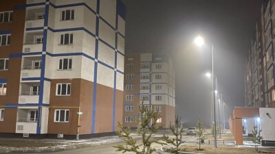 Люди задыхаются от запаха: подвал ЖК "Мадениет" в Алматы залит нечистотами