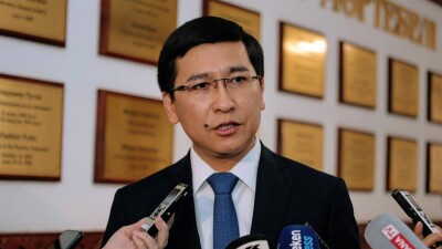 Аймагамбетов: Преподавание государственного языка в школах оставляет желать лучшего