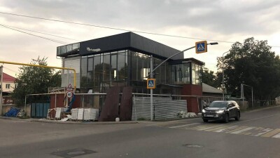 Очередной незаконный объект попал под снос в Алматы