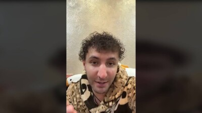 Блогер заявил на видео, что у Бишимбаева в суде зазвонил телефон, и получил за это штраф