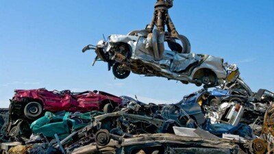 Таразцы не могут получить деньги за автомобили, сданные на утилизацию полгода назад