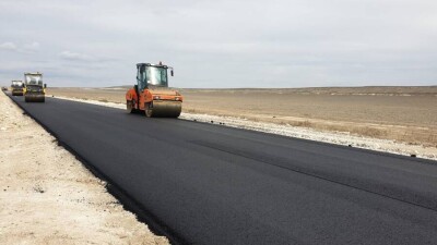 Проблемную трассу Шетпе – Кызан в Мангистауской области обещают сдать в 2023 году