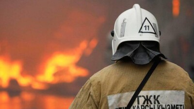 Пожар на территории одного из рынков потушили в Алматы