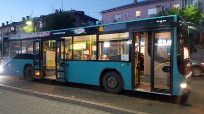 Проезд в автобусах для детей до 18 лет в Караганде станет бесплатным с 1 мая