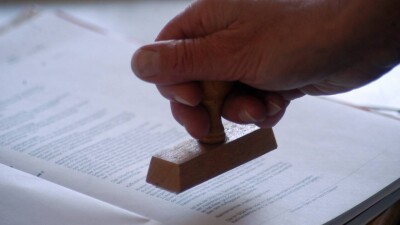 Незаконные взыскания и задержка выплат: нарушения прав госслужащих выявили в Акмолинской области