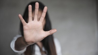 "Трогает за ноги, гладит". Учителя физкультуры обвиняют в домогательствах в Туркестанской области