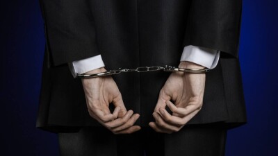 Заместителя акима Жетысуского района Алматы посадили на шесть лет за крупную взятку