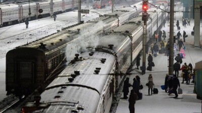 ЧП на железной дороге в Карагандинской области: Пассажиров задержанных поездов пересадили в автобусы