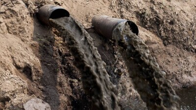 "Караганды су" выплатит 5,5 млн тенге за слив сточных вод в реку