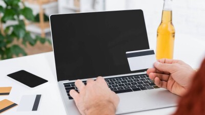 Букмекерскую контору Ringobet лишили лицензии в Казахстане