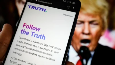 Мобильное приложение экс-президента США Дональда Трампа не допустили в Google Play Store