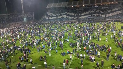 Болельщик погиб во время беспорядков на футбольном матче в Аргентине