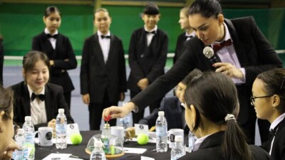 Юные теннисисты из Атырау сразились в игре  "Что? Где? Когда?"