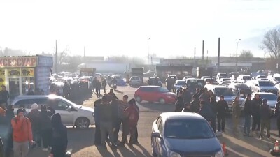 В Алматы торговцы рынка выступили против сноса торговых точек