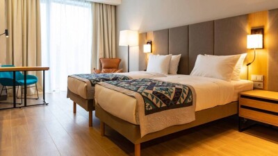 "Рубим сук, на котором сидим". Отельеры жалуются на нерешённые вопросы по Bed tax