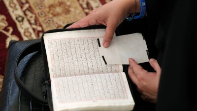 Обещали путёвки в Мекку и Медину. Мошенники обманули около 50 паломников из Алматы и Шымкента