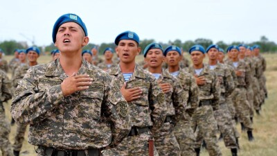 "Запретим брать кредиты из-за дедовщины". В Минобороны ответили на высказывание депутата