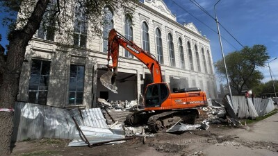 Крупный ресторан сносят в Алматы