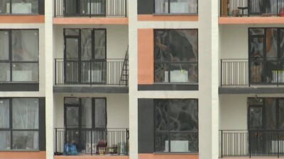 Жители новых домов в Алматы сидят без отопления и горячей воды
