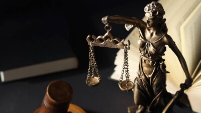 Собрали деньги, обещав квартиры: суд удовлетворил иски дольщиков из Атырау на 2 млрд тенге