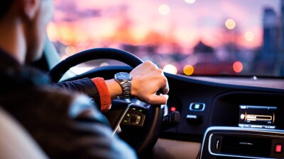 Судебные исполнители смогут арестовывать авто и снимать арест в онлайн-формате