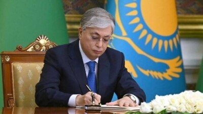 Президент наградил жителей Карагандинской области за достижения и особые заслуги