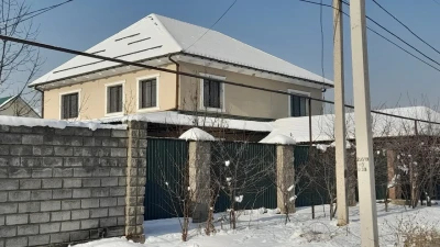 Из-за отсутствия воды алматинцам приходится растапливать снег