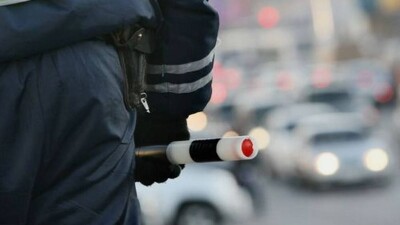 "Рахмет закинул – поехал дальше". Блогера из Москвы оштрафовали за нарушение ПДД в Алматы