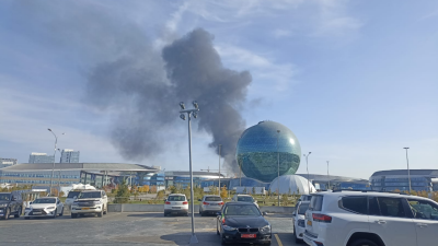 Горит возле ЭКСПО: пожар произошёл в новостройке Астаны