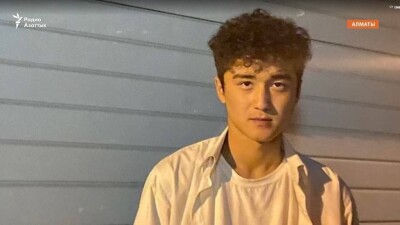 Солдат-срочник три месяца не выходит из комы после падения в воинской части в Алматы