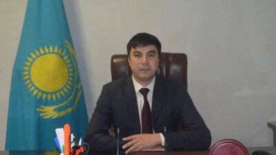 Акима города Есик подозревают в получении взятки, он признал вину