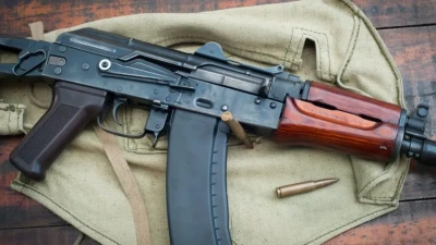 Мешок с автоматами и патронами обнаружили в Таразе